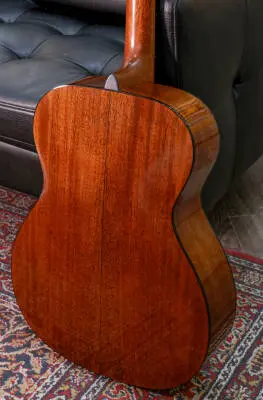 Martin Guitars - 000-18 Spruce Acoustic Guitar 2